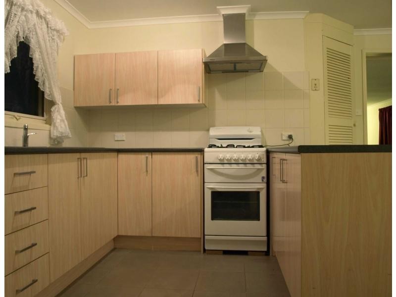 5 Paul Court, Christie Downs SA 5164