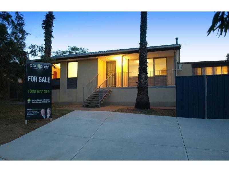 5 Paul Court, Christie Downs SA 5164