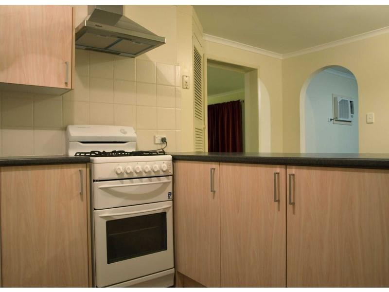 5 Paul Court, Christie Downs SA 5164