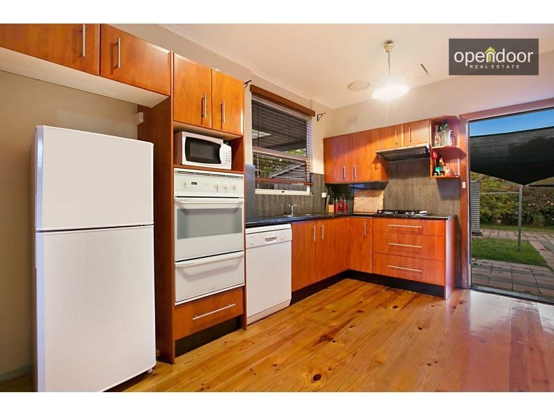 28 Ray Avenue, Morphett Vale SA 5162
