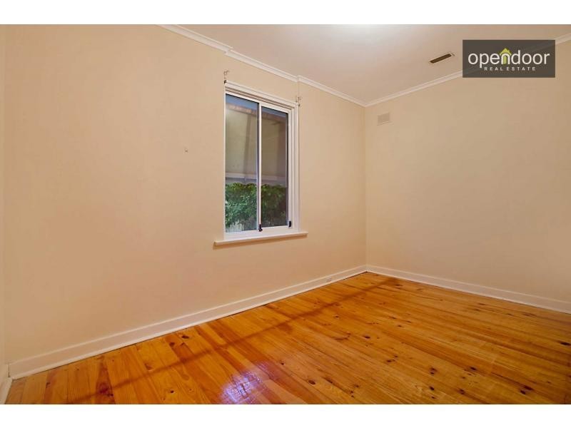 28 Ray Avenue, Morphett Vale SA 5162