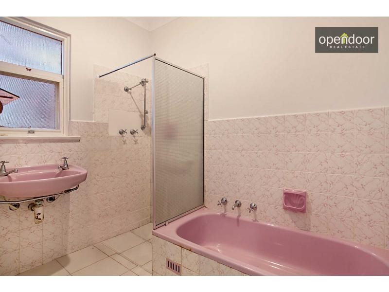 28 Ray Avenue, Morphett Vale SA 5162