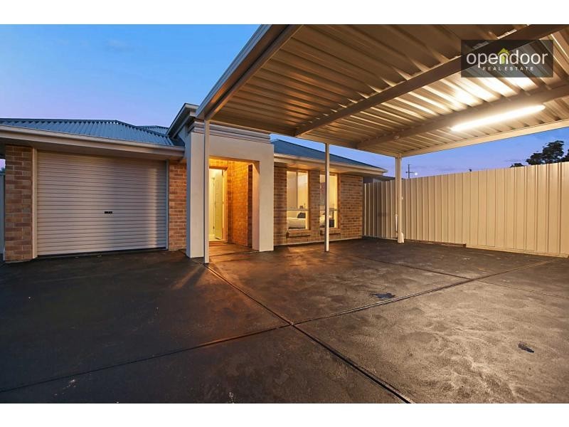 17A Dominic Crescent, Morphett Vale SA 5162