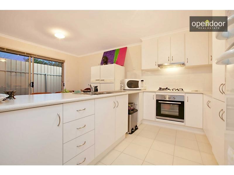 17A Dominic Crescent, Morphett Vale SA 5162