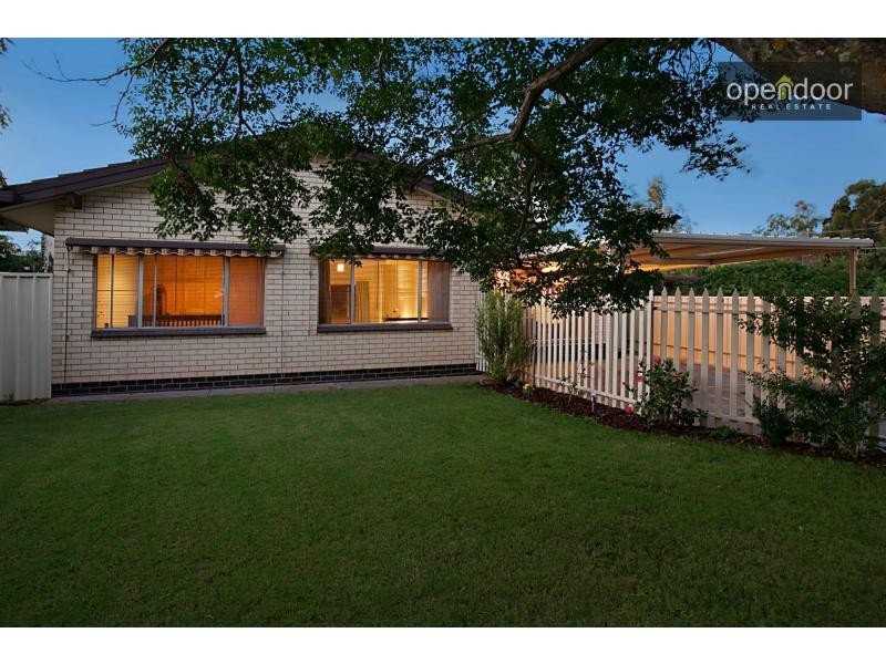15 Janet Crescent, Morphett Vale SA 5162