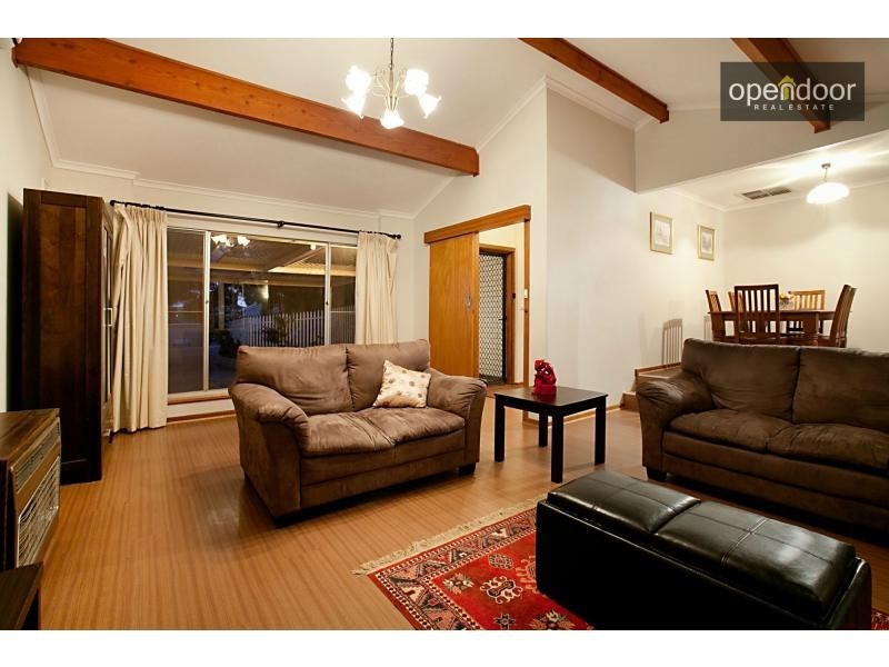 15 Janet Crescent, Morphett Vale SA 5162