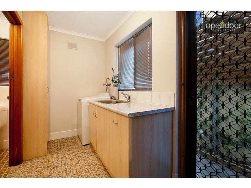 15 Janet Crescent, Morphett Vale SA 5162