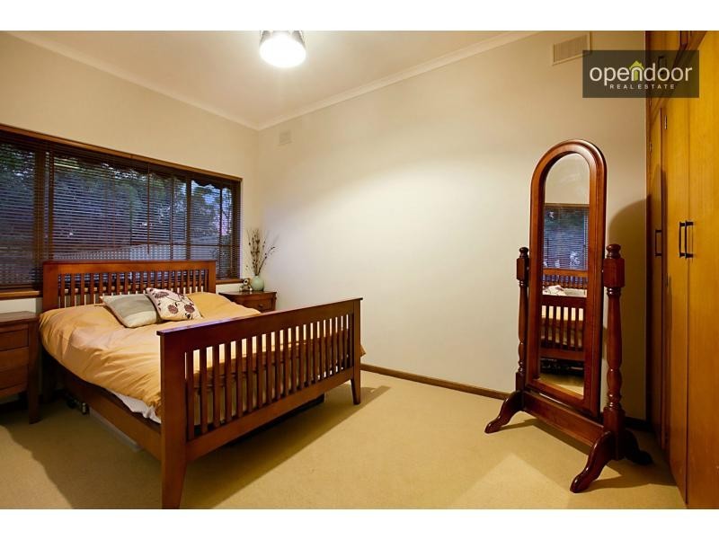 15 Janet Crescent, Morphett Vale SA 5162