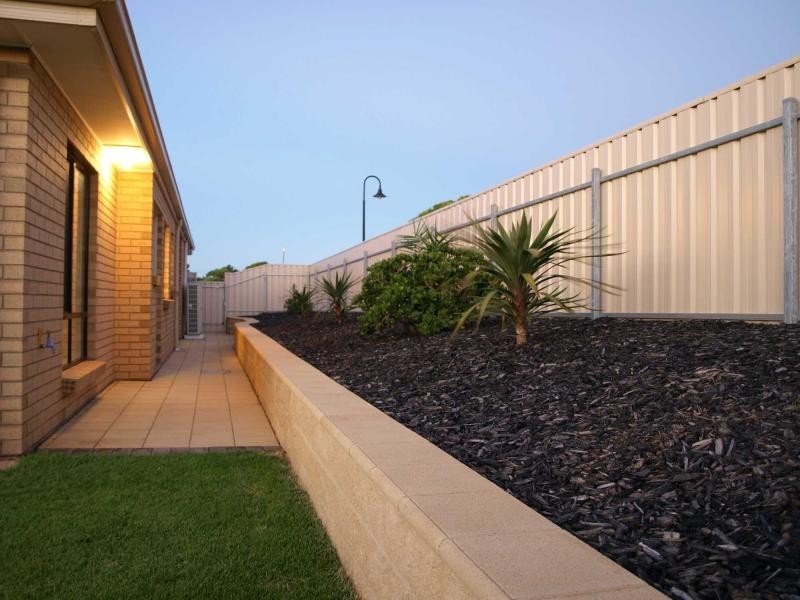 9 Bluewater Boulevard, Sellicks Beach SA 5174