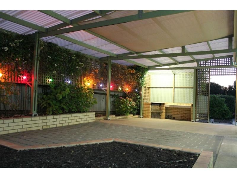 34 Burns Court, Morphett Vale SA 5162