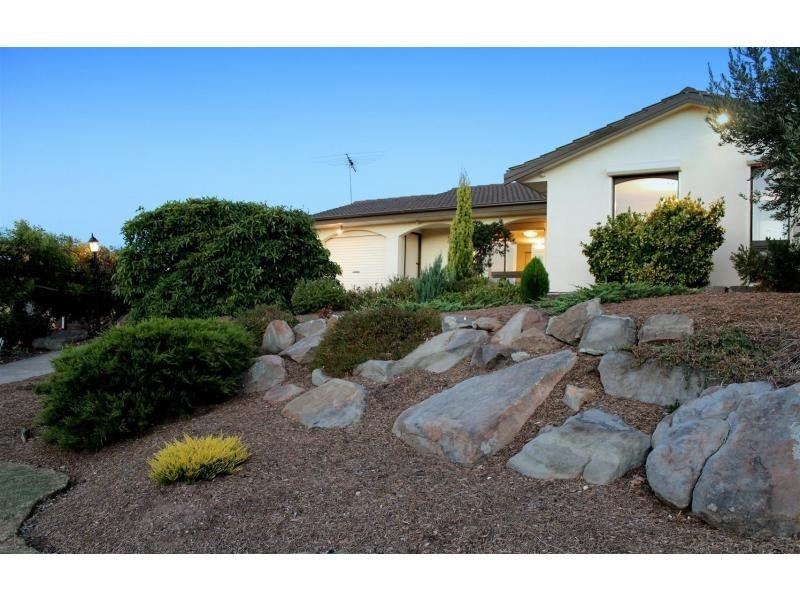 184 The Cove Road, Hallett Cove SA 5158