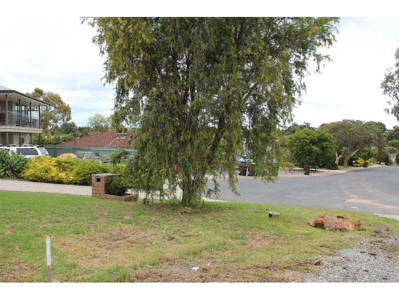 17 St Martins Court, Woodcroft SA 5162