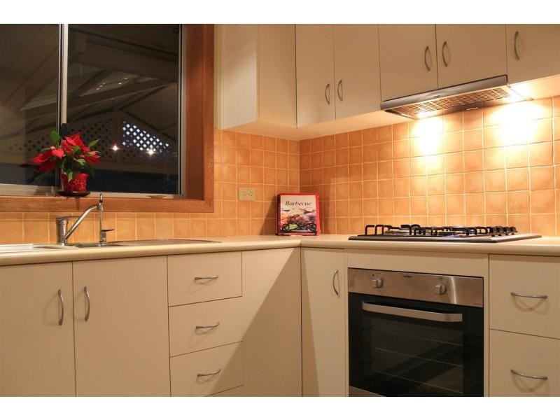 11 Janet Crescent, Morphett Vale SA 5162