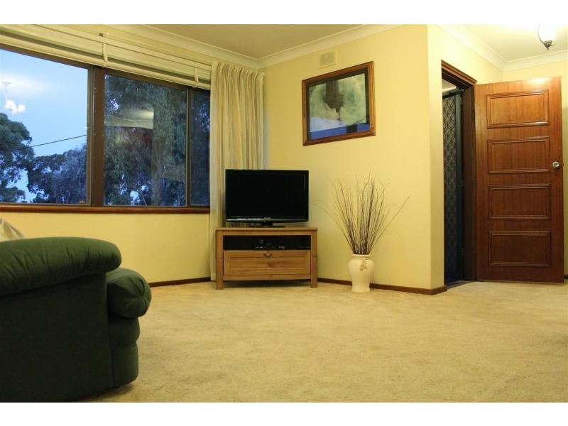 11 Janet Crescent, Morphett Vale SA 5162