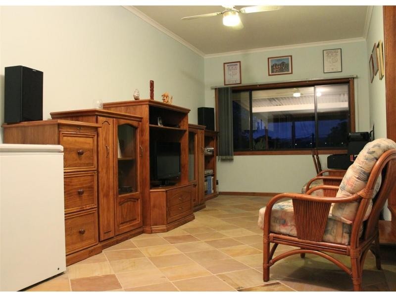 11 Janet Crescent, Morphett Vale SA 5162