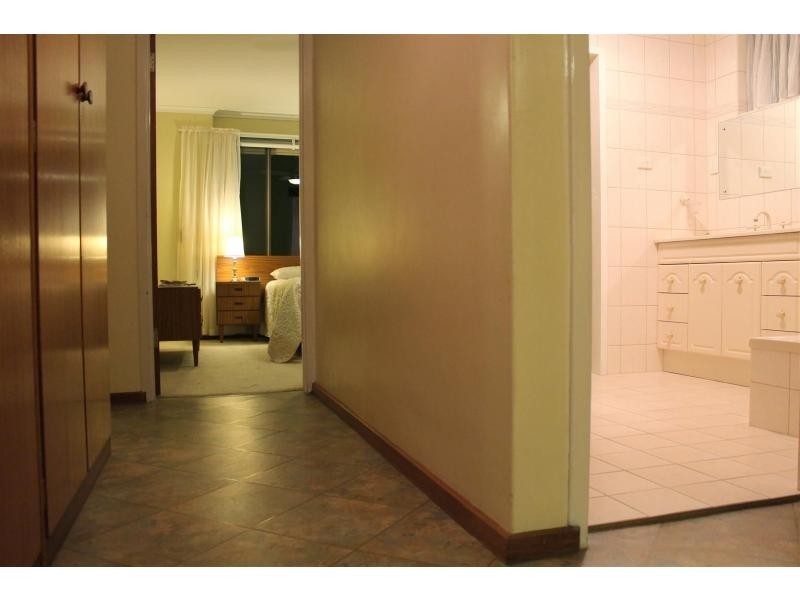 11 Janet Crescent, Morphett Vale SA 5162