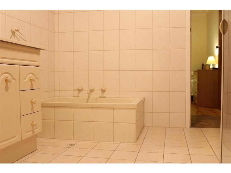 11 Janet Crescent, Morphett Vale SA 5162