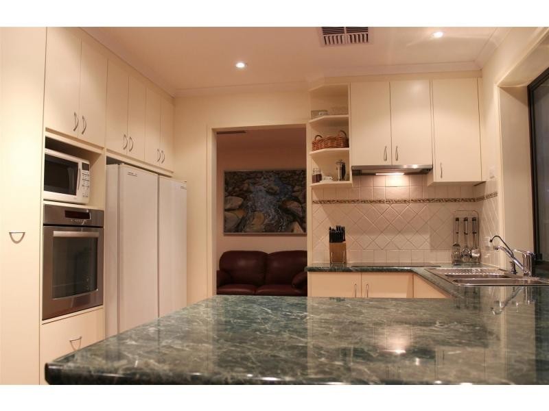 4 Charlotte Drive, Morphett Vale SA 5162