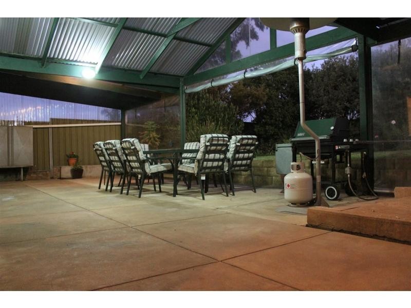 4 Charlotte Drive, Morphett Vale SA 5162