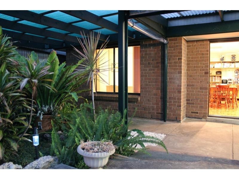 4 Charlotte Drive, Morphett Vale SA 5162