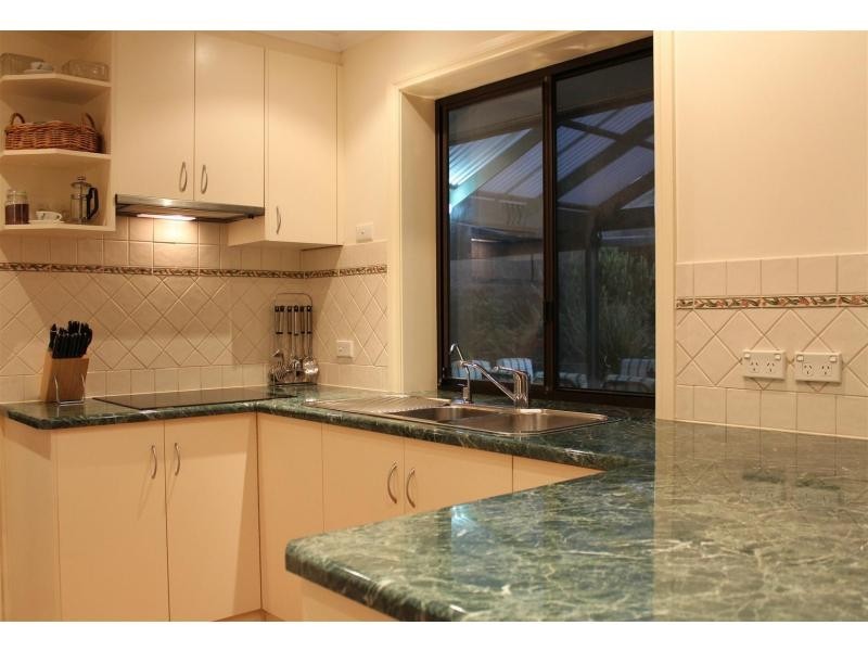 4 Charlotte Drive, Morphett Vale SA 5162