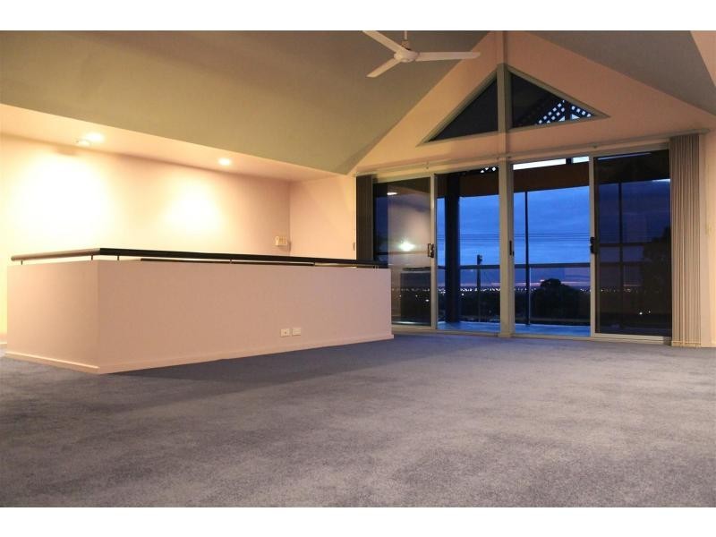 30 Lillian Street, Huntfield Heights SA 5163