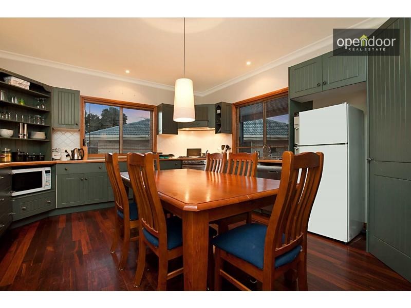 33 Trim Crescent, Old Noarlunga SA 5168