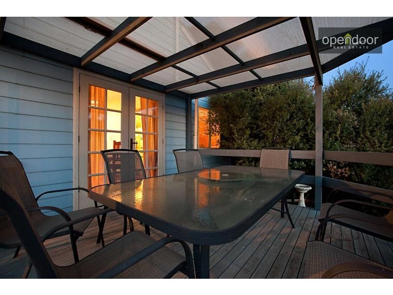 33 Trim Crescent, Old Noarlunga SA 5168