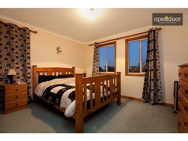 33 Trim Crescent, Old Noarlunga SA 5168