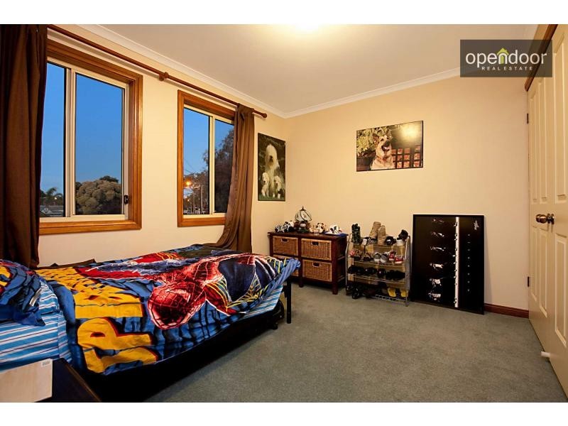 33 Trim Crescent, Old Noarlunga SA 5168