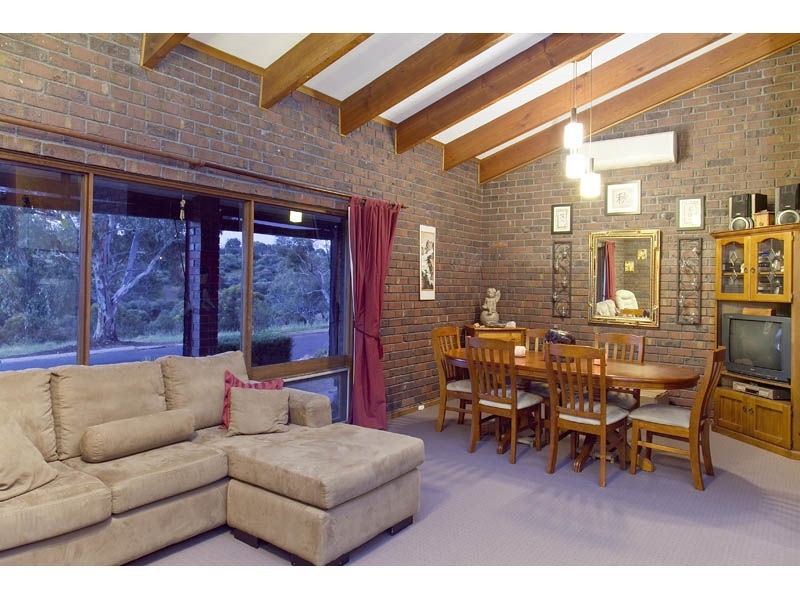 16 Beresford Avenue, Christie Downs SA 5164