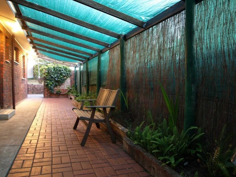 24 Desmond Road, Hackham SA 5163