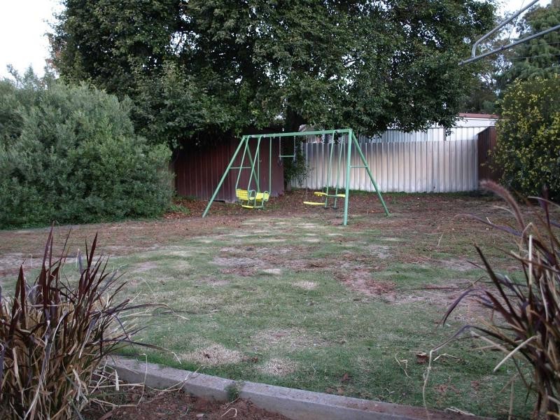 24 Desmond Road, Hackham SA 5163