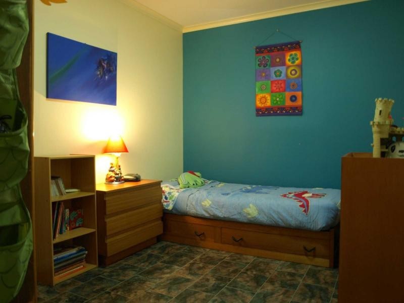 24 Desmond Road, Hackham SA 5163