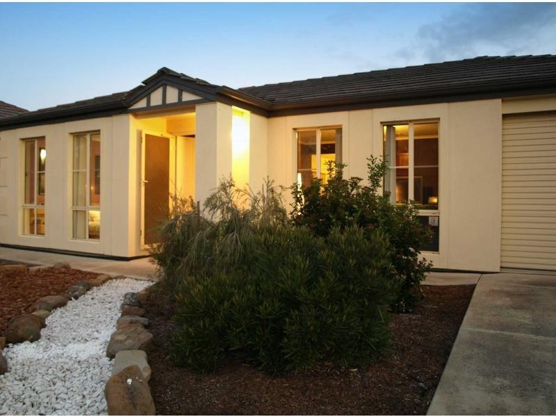 18 Jimmy Watson Drive, Woodcroft SA 5162