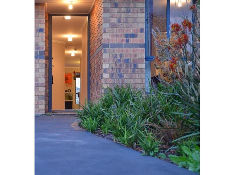 77 Dover Street, Aldinga Beach SA 5173