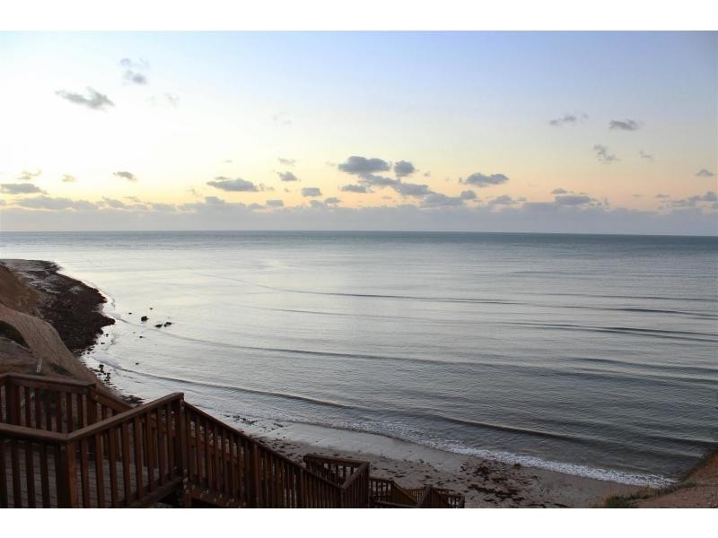 77 Dover Street, Aldinga Beach SA 5173