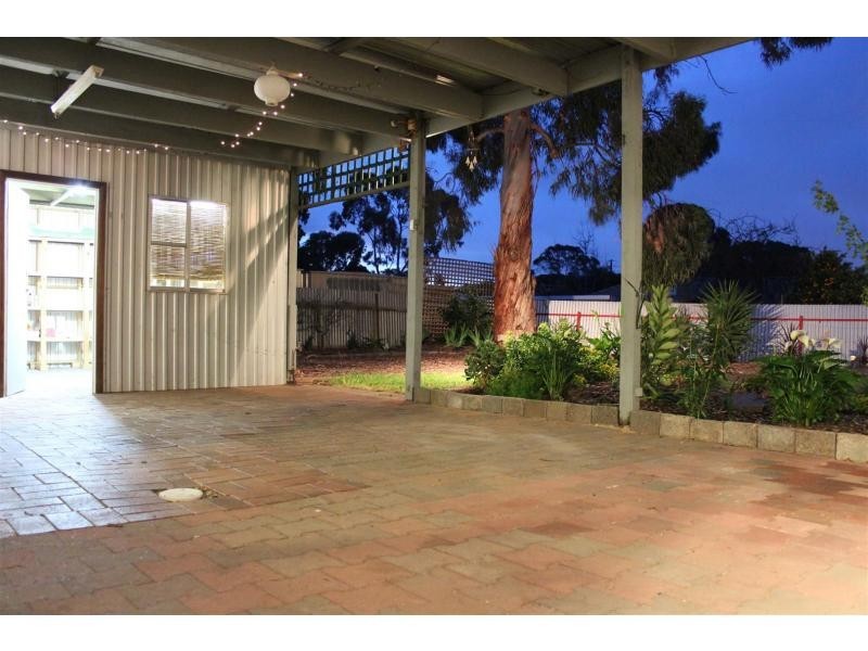 42 Powell Place, Morphett Vale SA 5162