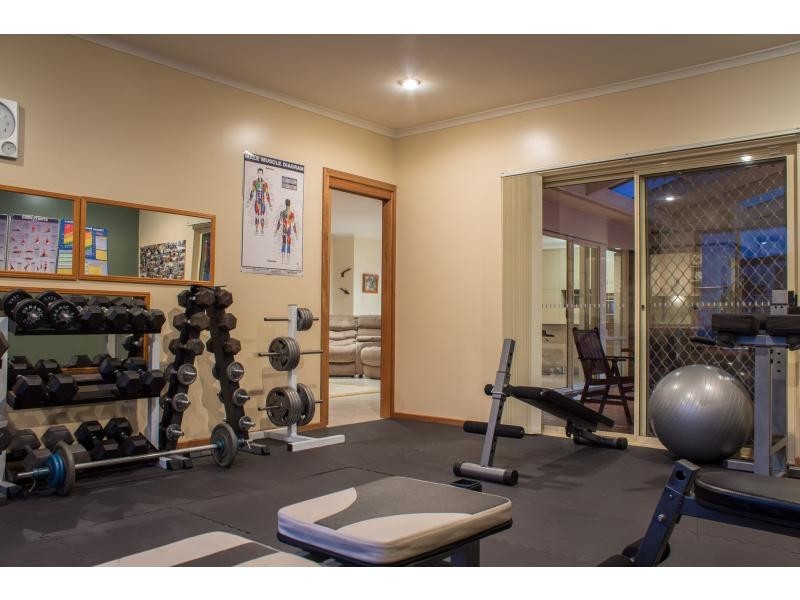 10 River Road, Port Noarlunga SA 5167