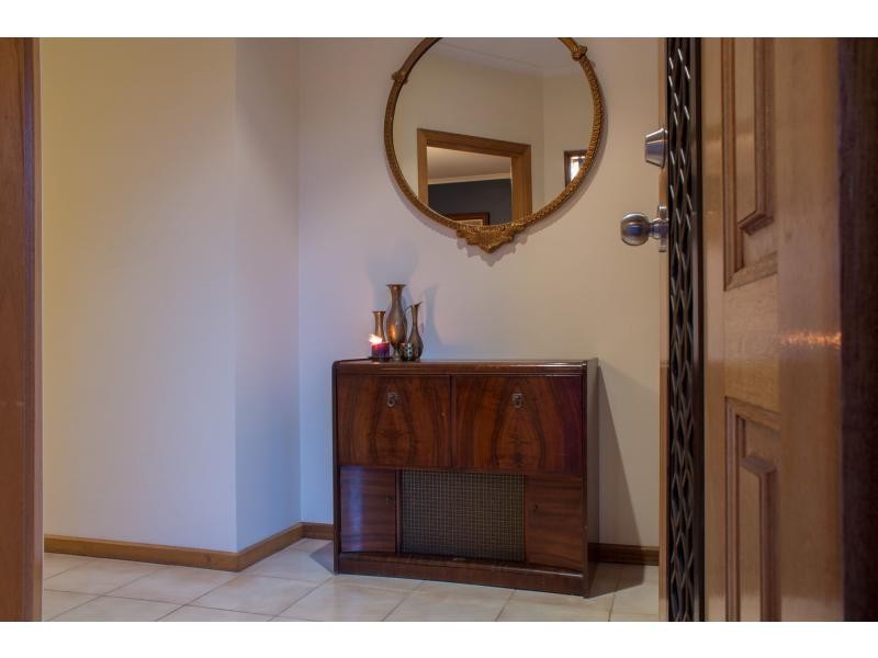 10 River Road, Port Noarlunga SA 5167