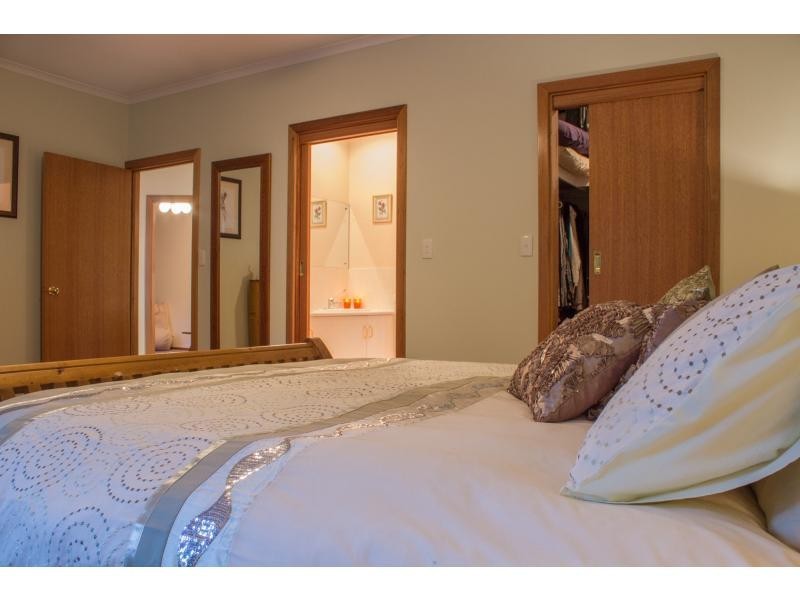 10 River Road, Port Noarlunga SA 5167