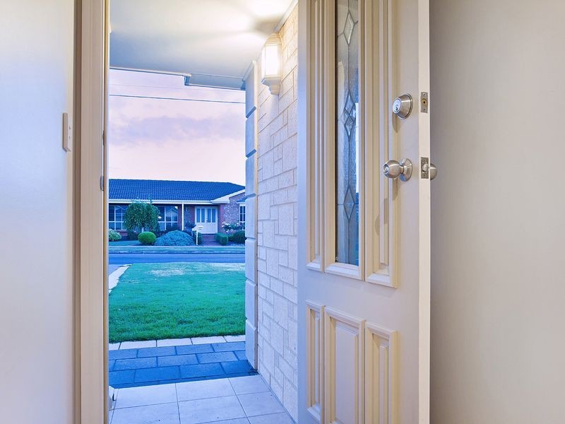 27 Oliphant Avenue, Marion SA 5043