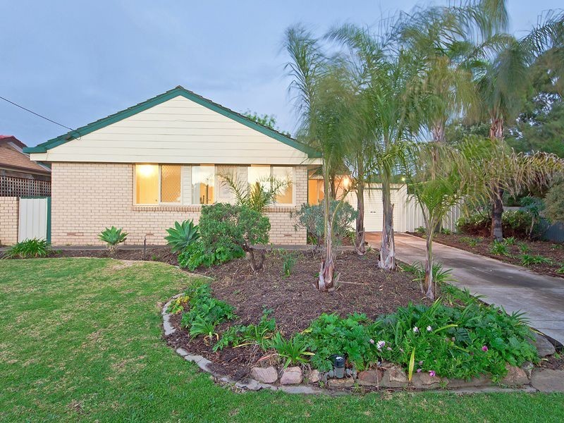 26 Mallett Avenue, Morphett Vale SA 5162
