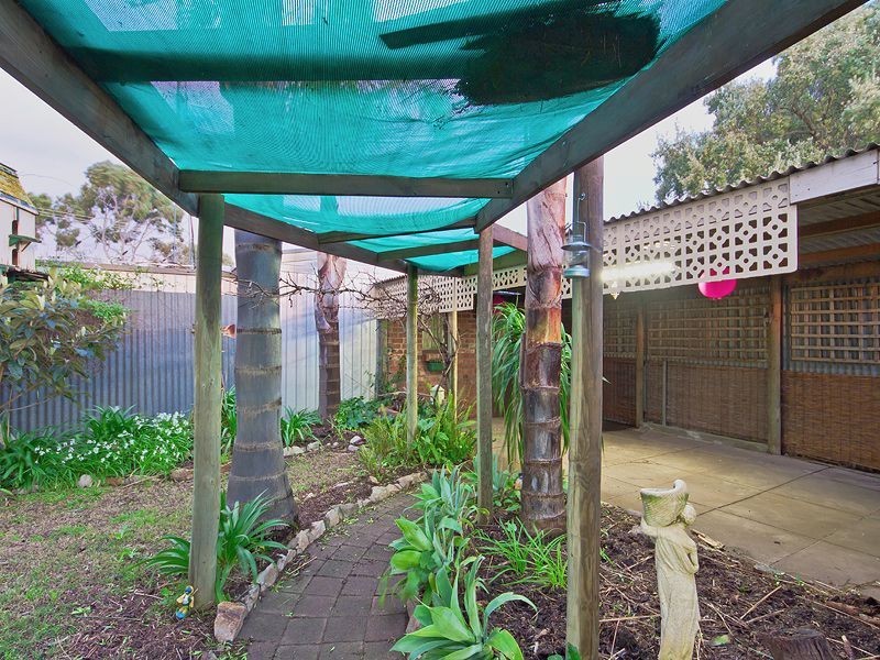 26 Mallett Avenue, Morphett Vale SA 5162