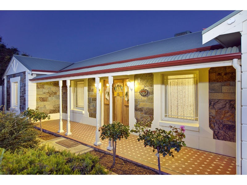 16 Ardross Crescent, Morphett Vale SA 5162