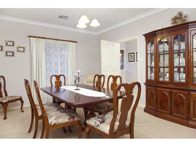 16 Ardross Crescent, Morphett Vale SA 5162