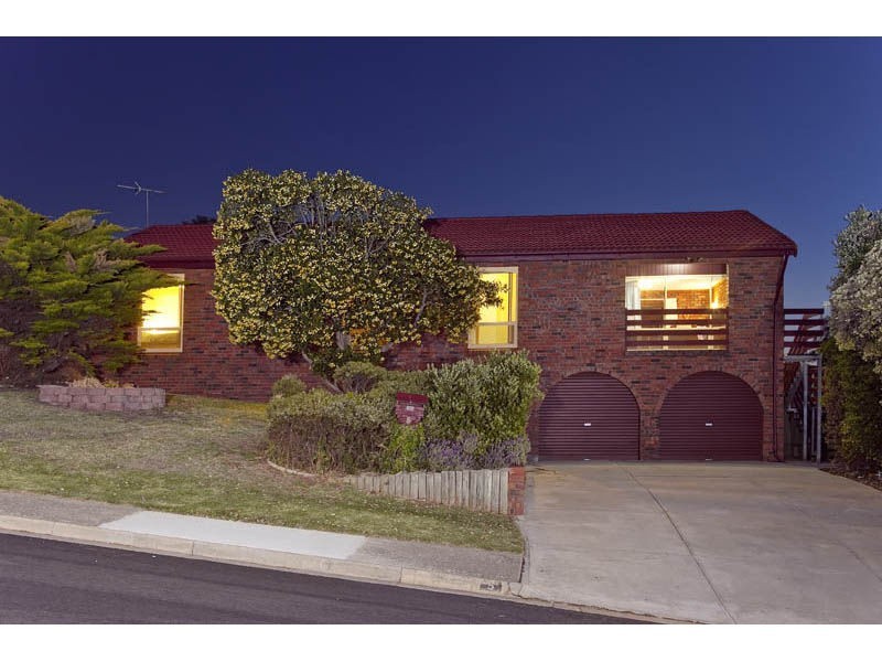 5 Manoora Drive, Hallett Cove SA 5158