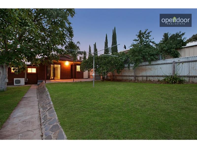 22 Wakefield Avenue, Morphett Vale SA 5162