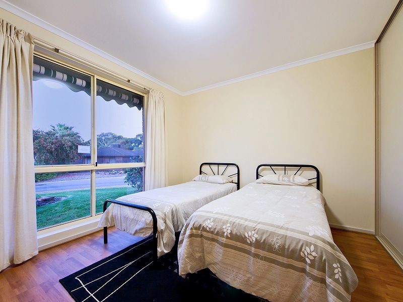 42 Bordeaux Drive, Woodcroft SA 5162