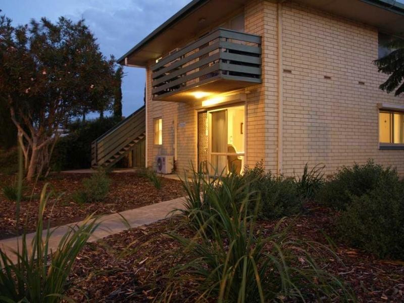 Unit 1/123 Tapleys Hill Road, Glenelg North SA 5045